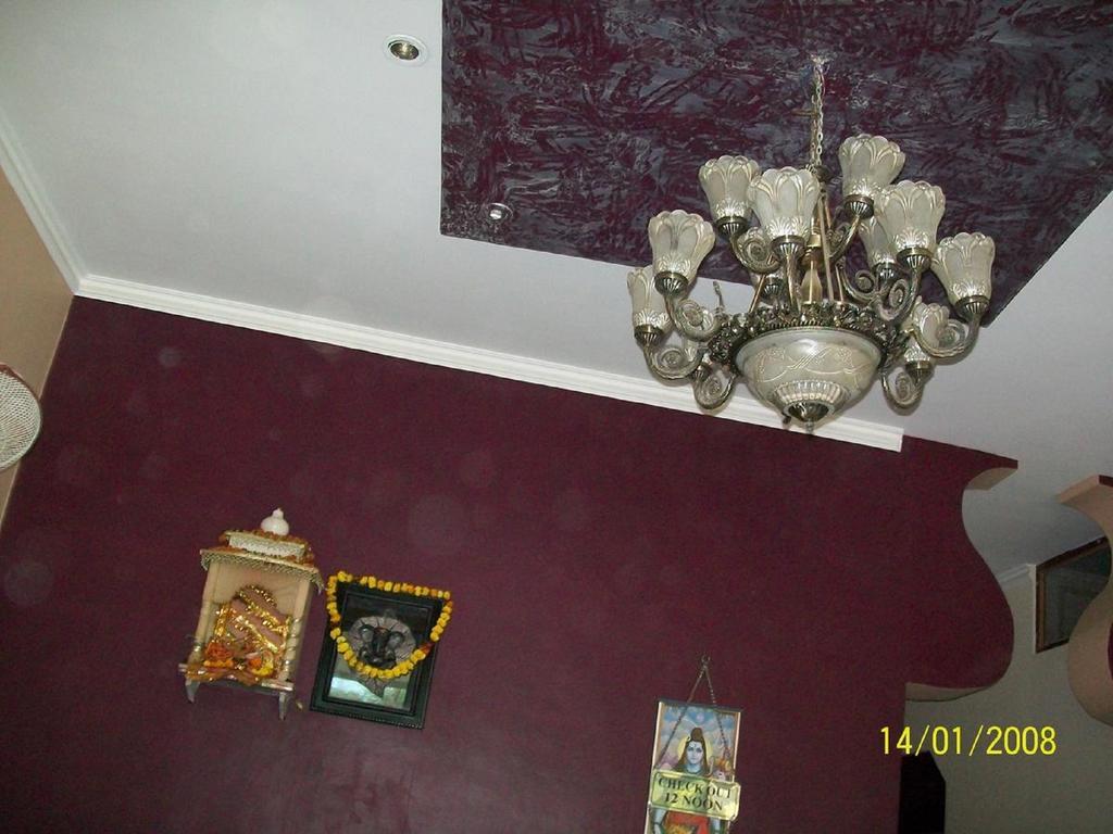 Abhiraj Guest House Матхура Экстерьер фото